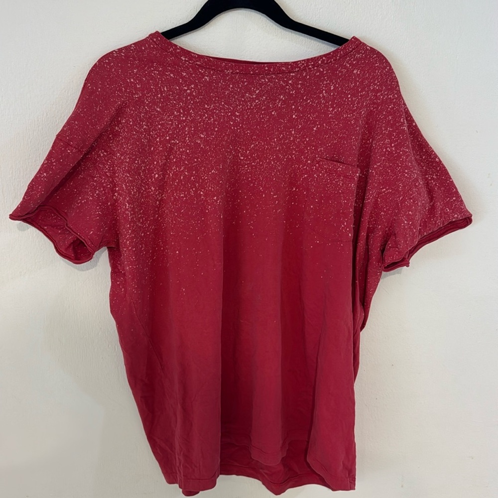 Chelsea DeBoer Red T-Shirt Medium
